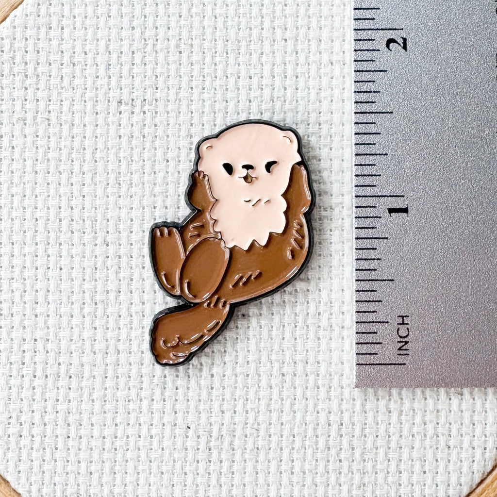 Otter Enamel Needle Minder - StewArt Stitches