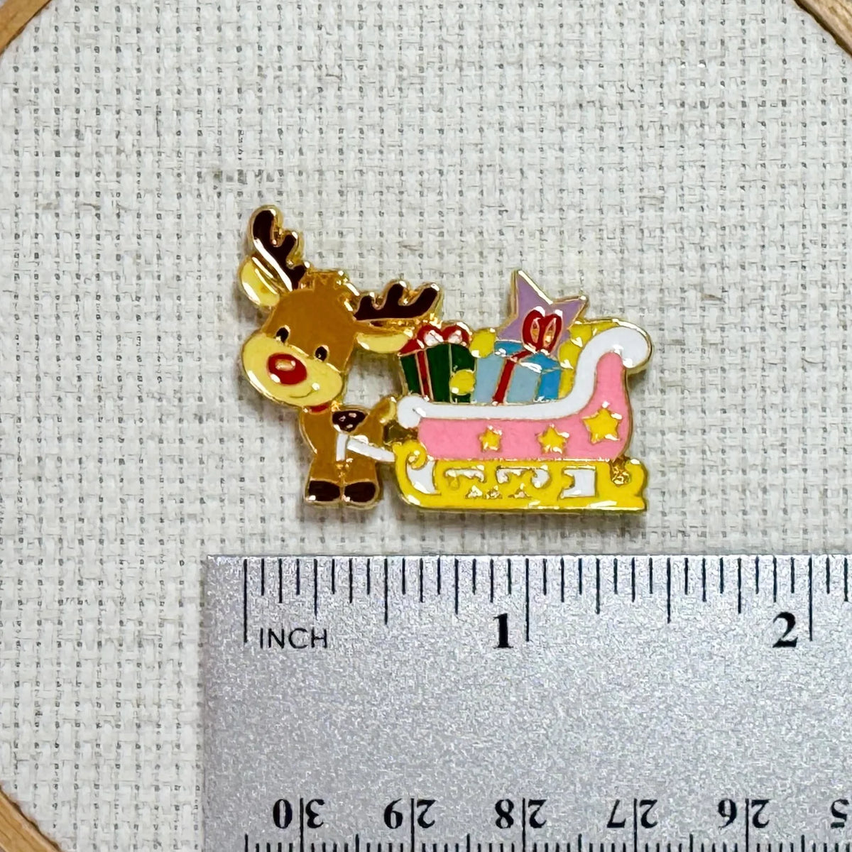 Reindeer and Sleigh Enamel Needle Minder - StewArt Stitches